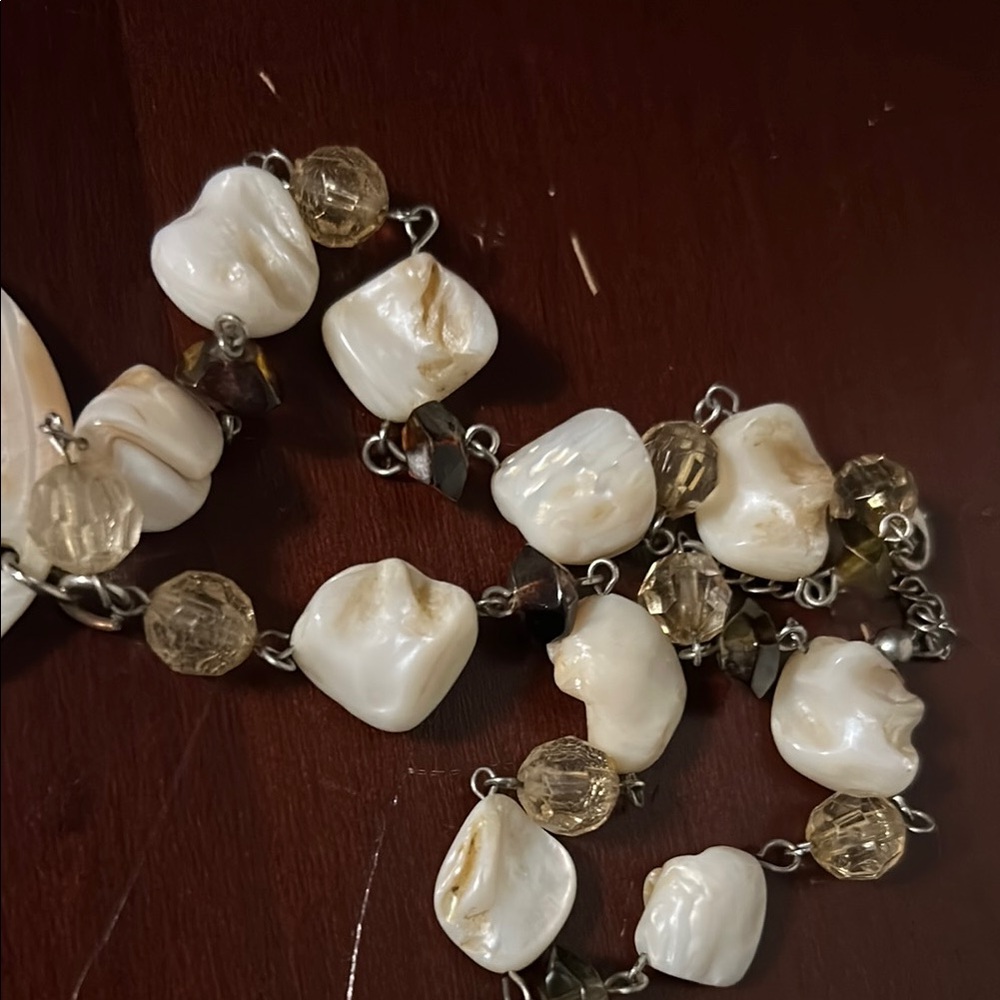 Shell necklace - Picture 3 of 3